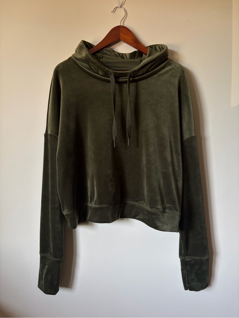 Aerie OFFLINE After Party Velour Hoodie -Olive Green -MEDIUM -crop sweatshirt